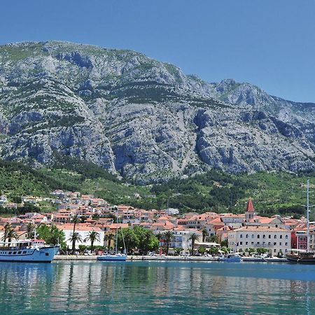 Lovely Apartment In Makarska With Wifi Exterior photo
