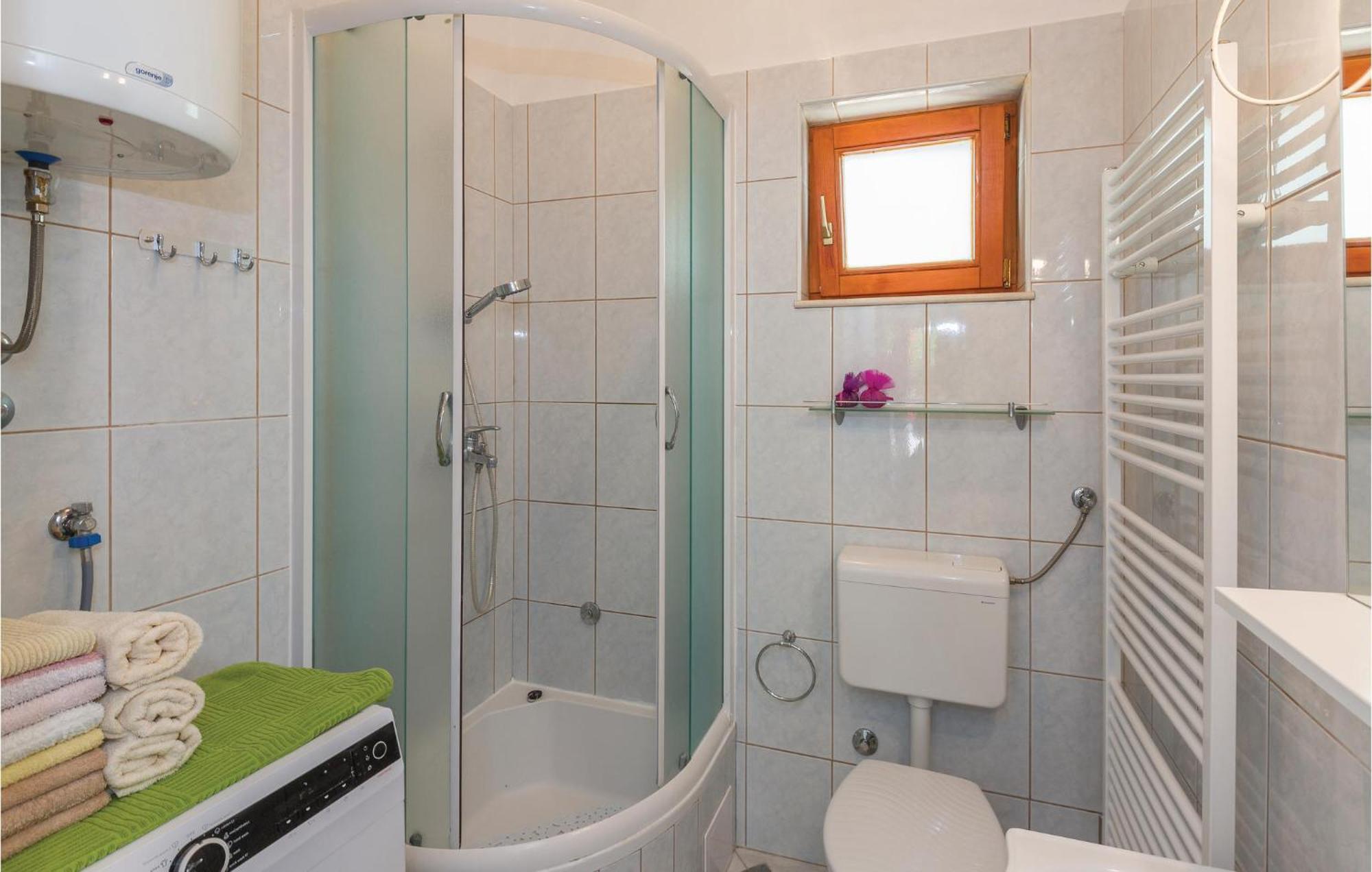 Lovely Apartment In Makarska With Wifi Exterior photo